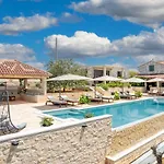 Vidikovac Levanda Luxury Apartments