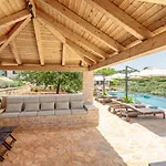 Vidikovac Levanda Luxury Apartments